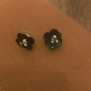 Black stud floral earrings